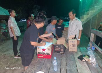 POLISI AMANKAN RATUSAN BOTOL MINUMAN KERAS”MIRAS”